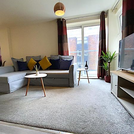 Stylish Two Bed City Apartment With Secure Parking Southampton Luaran gambar
