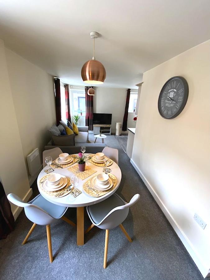 Stylish Two Bed City Apartment With Secure Parking Southampton Luaran gambar