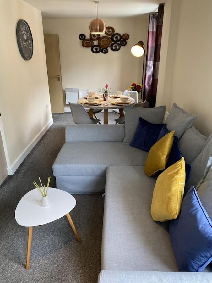 Stylish Two Bed City Apartment With Secure Parking Southampton Luaran gambar