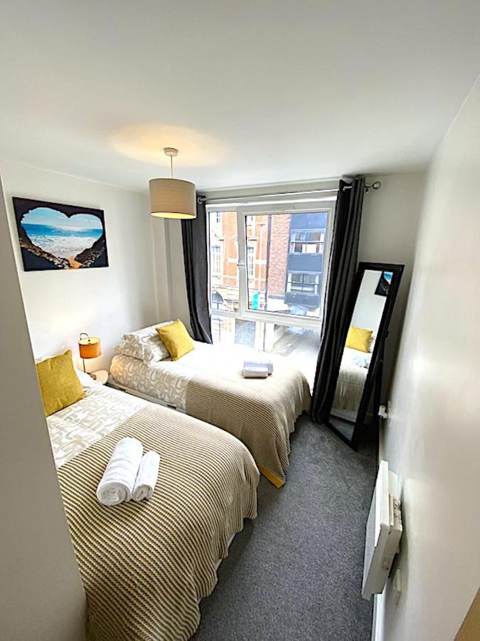 Stylish Two Bed City Apartment With Secure Parking Southampton Luaran gambar