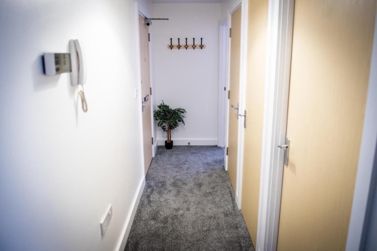 Stylish Two Bed City Apartment With Secure Parking Southampton Luaran gambar
